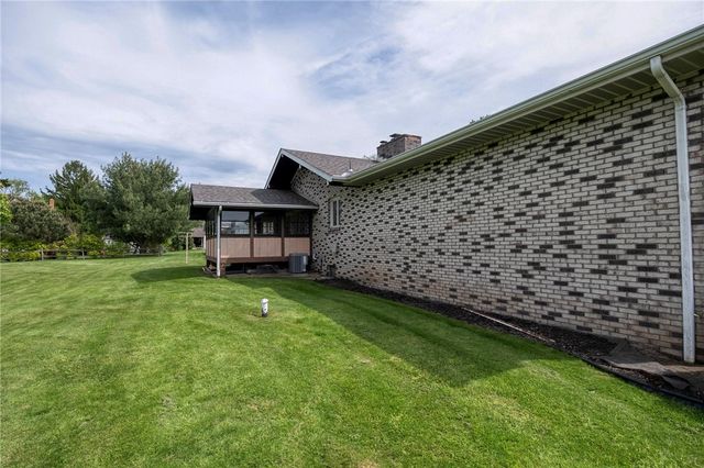 145 Oakhill, Center Twp, PA 15001