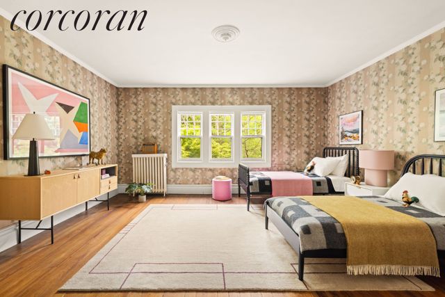 674 E 24th Street, New York City, NY 11210