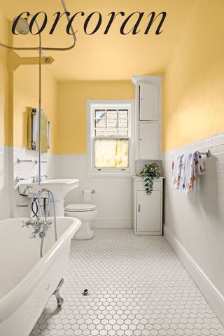 674 E 24th Street, New York City, NY 11210