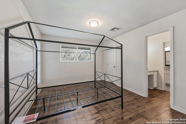 21 Royal Crest, New Braunfels, TX 78130