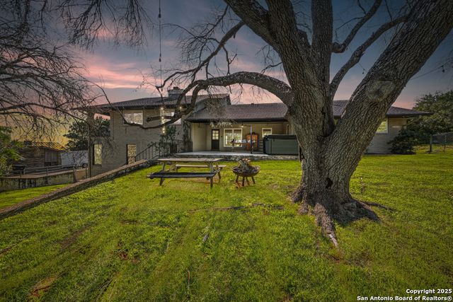 21 Royal Crest, New Braunfels, TX 78130