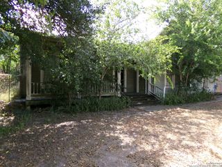 1701 N Avenue E, Beeville, TX 78102