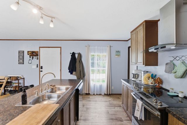 415 L E Junction Road, Winchester, KY 40391