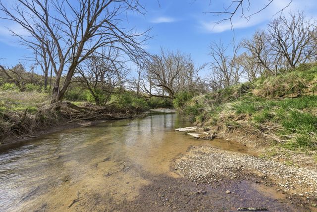 415 L E Junction Road, Winchester, KY 40391