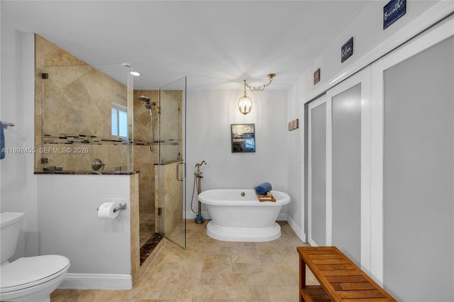 6121 SW 16th St, Plantation, FL 33317
