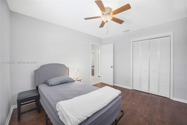 6121 SW 16th St, Plantation, FL 33317