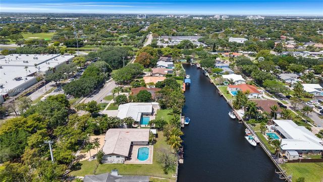 6121 SW 16th St, Plantation, FL 33317