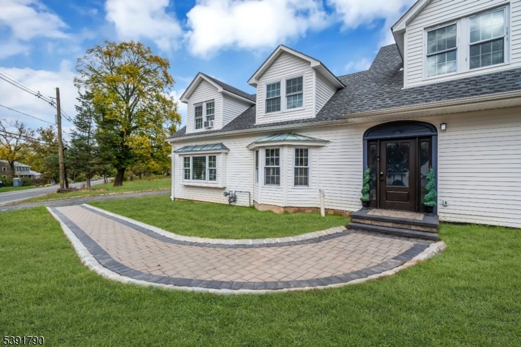 698 Foothill Rd, Bridgewater Twp., NJ 08807 — photo 4
