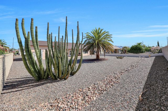 13547 W SKY HAWK Drive, Sun City West, AZ 85375