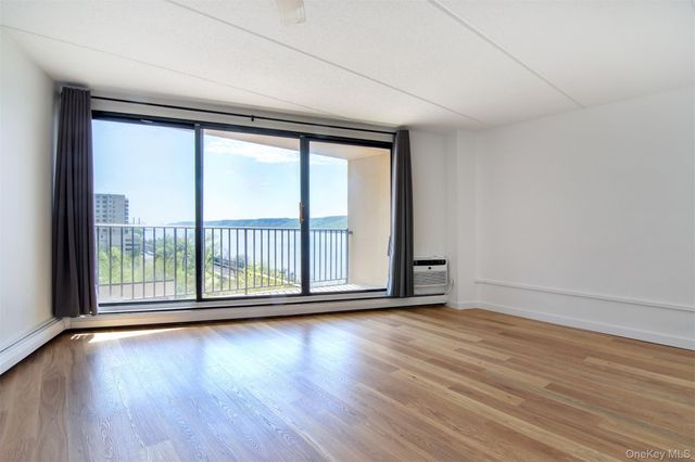 1155 Warburton Avenue 4L, Yonkers, NY 10701