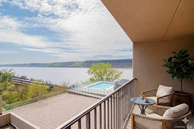 1155 Warburton Avenue 4L, Yonkers, NY 10701