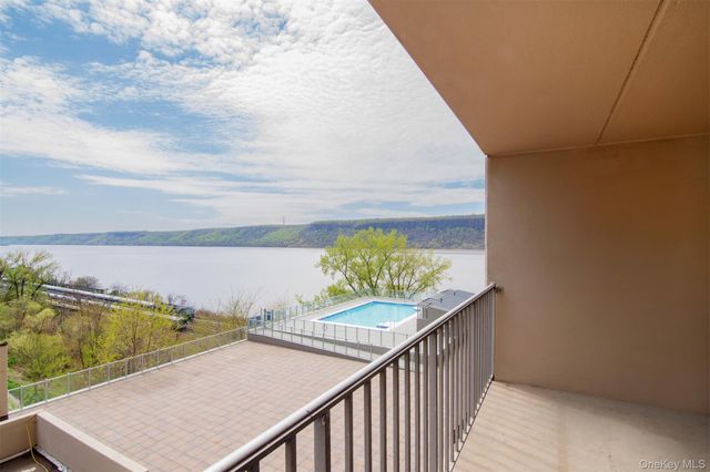 1155 Warburton Avenue 4L, Yonkers, NY 10701