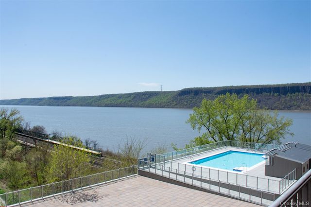 1155 Warburton Avenue 4L, Yonkers, NY 10701