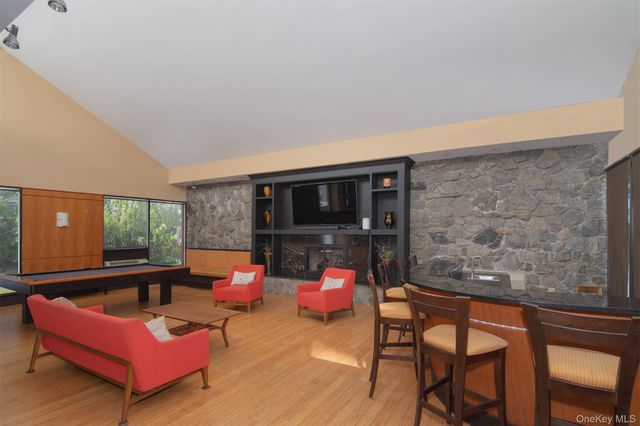 1155 Warburton Avenue 4L, Yonkers, NY 10701