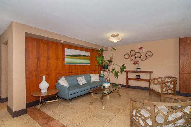 1155 Warburton Avenue 4L, Yonkers, NY 10701