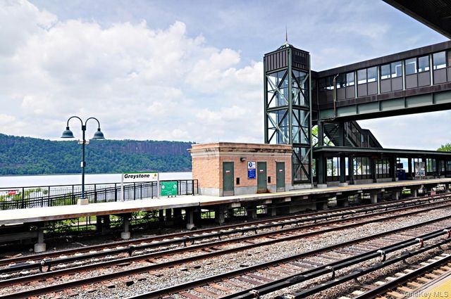 1155 Warburton Avenue 4L, Yonkers, NY 10701