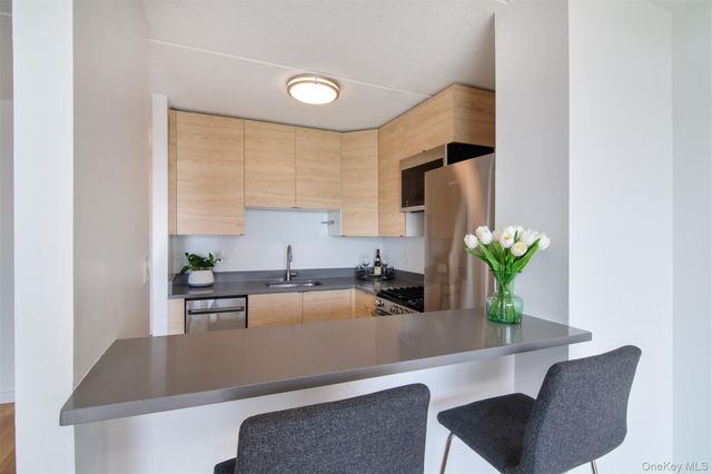 1155 Warburton Avenue 4L, Yonkers, NY 10701