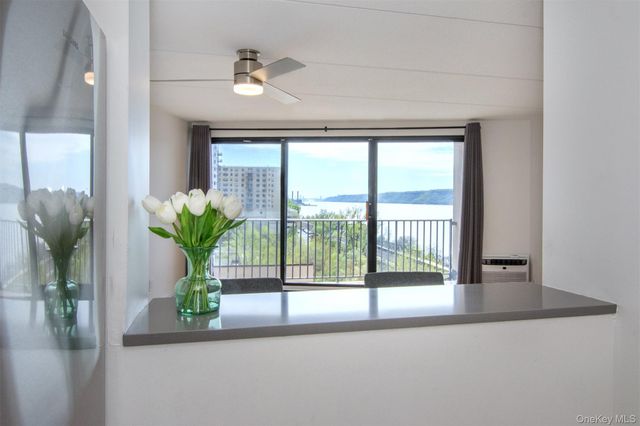 1155 Warburton Avenue 4L, Yonkers, NY 10701