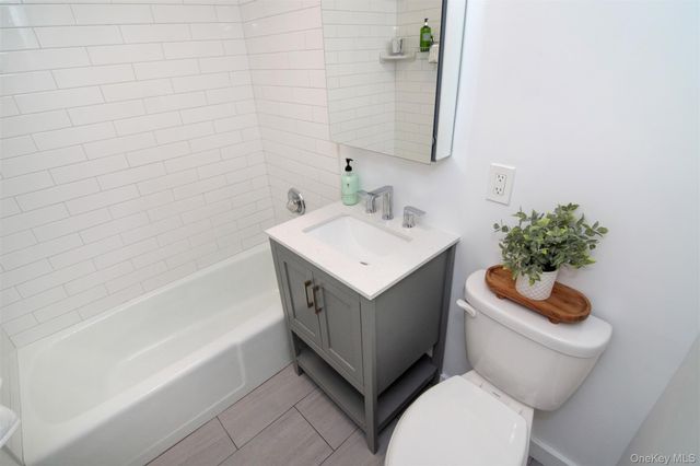 1155 Warburton Avenue 4L, Yonkers, NY 10701