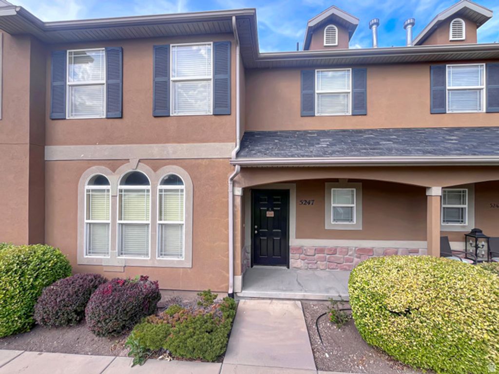 5246 W COOL WATER WAY, West Jordan, UT 84081