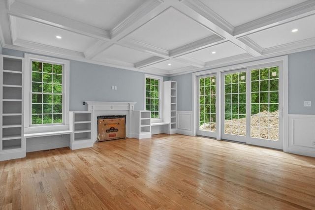 35 Shuttleworth, Dedham, MA 02026