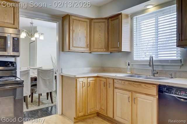 2863 Columbia Road, Berkley, MI 48072