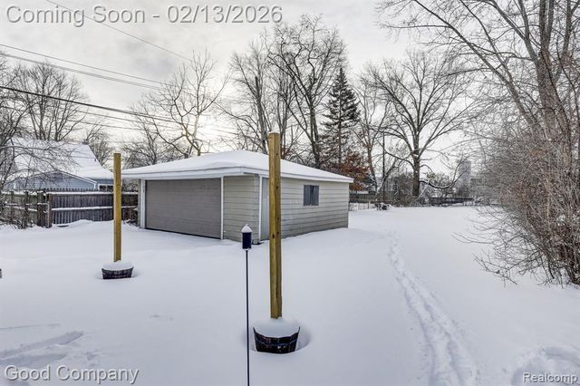 2863 Columbia Road, Berkley, MI 48072