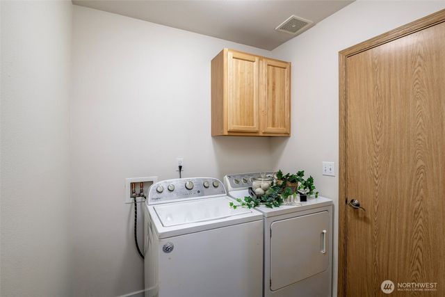 16614 Greenleaf Avenue SE, Yelm, WA 98597