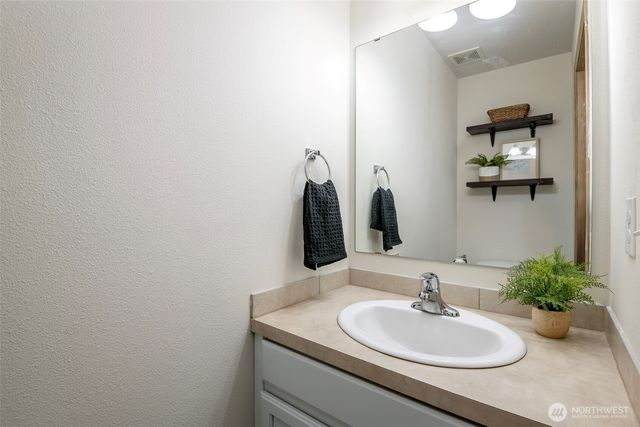 16614 Greenleaf Avenue SE, Yelm, WA 98597