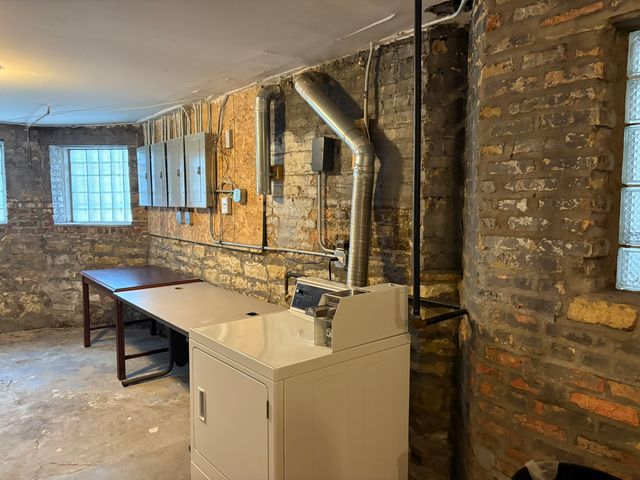 1527 E 66th Place, Chicago, IL 60637