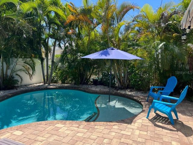 311 66TH STREET, Bradenton Beach, FL 34217