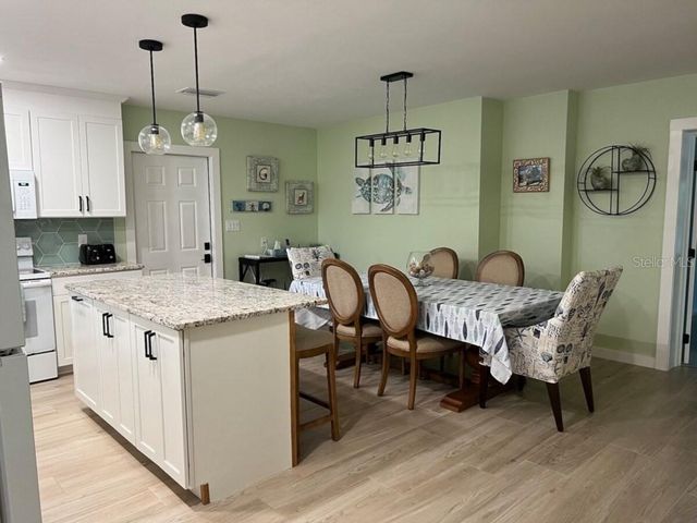 311 66TH STREET, Bradenton Beach, FL 34217