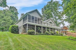 239 Cedar Bay RD, Union Hall, VA 24176