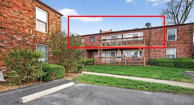 4294 Chateau De Ville Drive H, St Louis, MO 63129