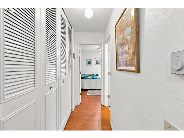 15100 Sw CROWN Dr 1, King City, OR 97224