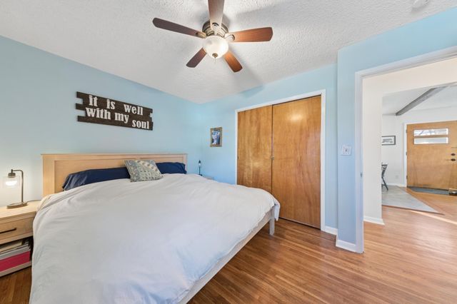 937 4th Avenue E, Shakopee, MN 55379