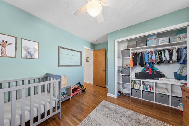 937 4th Avenue E, Shakopee, MN 55379