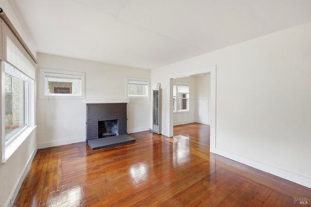 220 Carrillo St, Santa Rosa, CA 95401