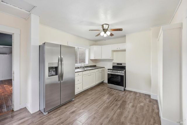 220 Carrillo St, Santa Rosa, CA 95401