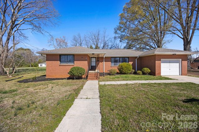 102 STEWART Street NW, Concord, NC 28027