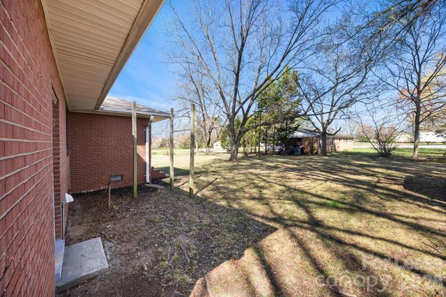 102 STEWART Street NW, Concord, NC 28027