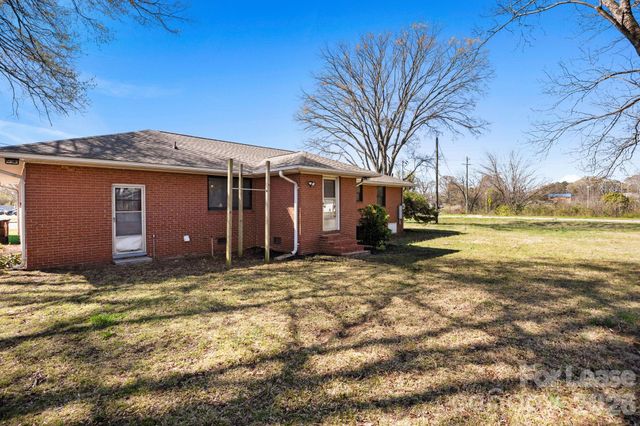 102 STEWART Street NW, Concord, NC 28027