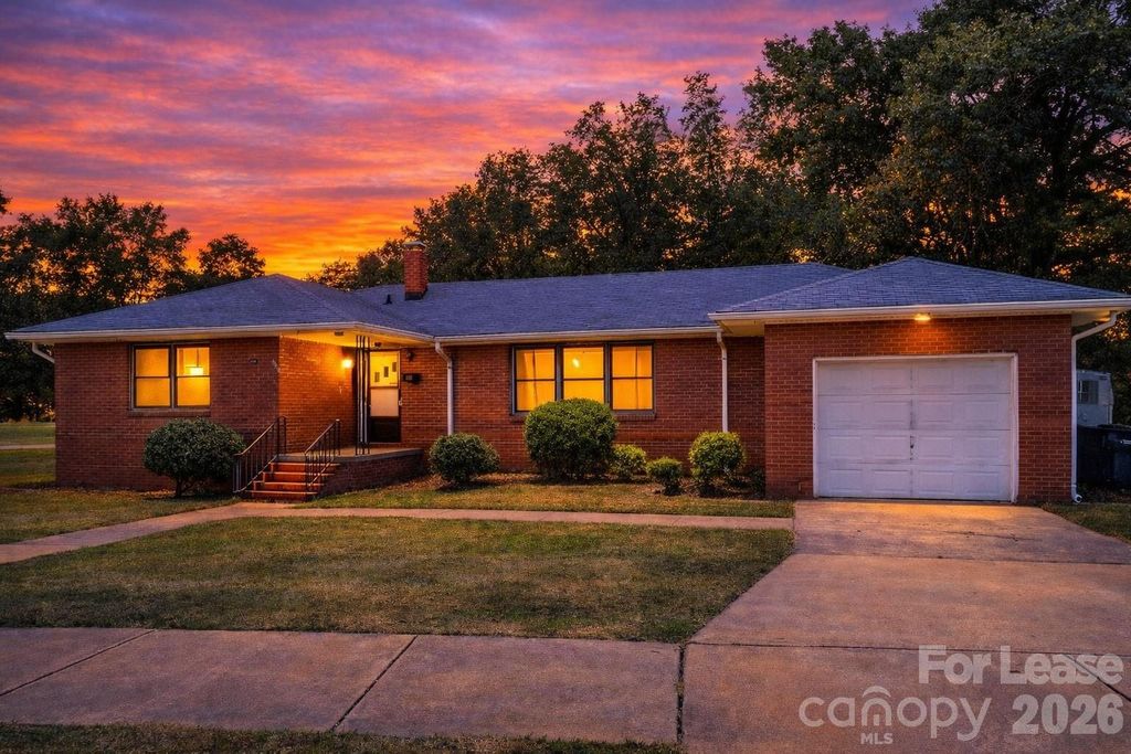 102 STEWART Street NW, Concord, NC 28027