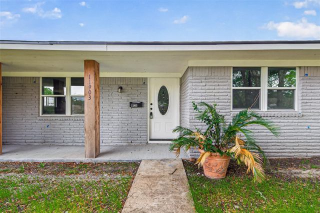 11903 Atwell Drive, Houston, TX 77035