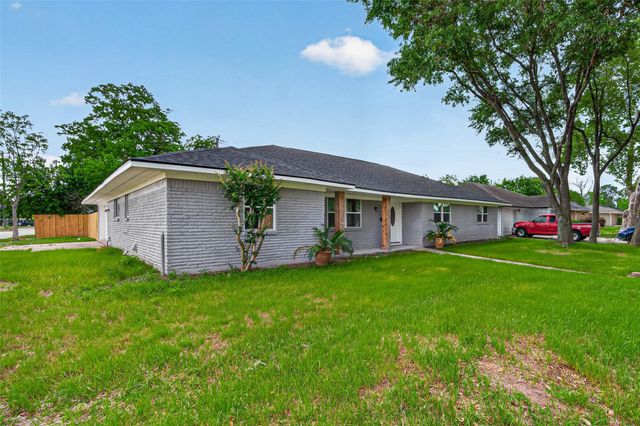 11903 Atwell Drive, Houston, TX 77035