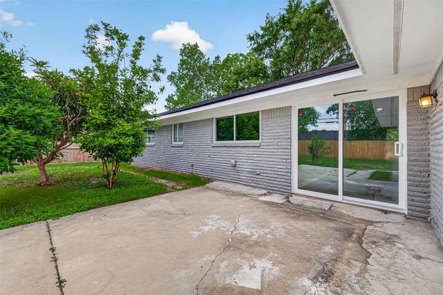 11903 Atwell Drive, Houston, TX 77035