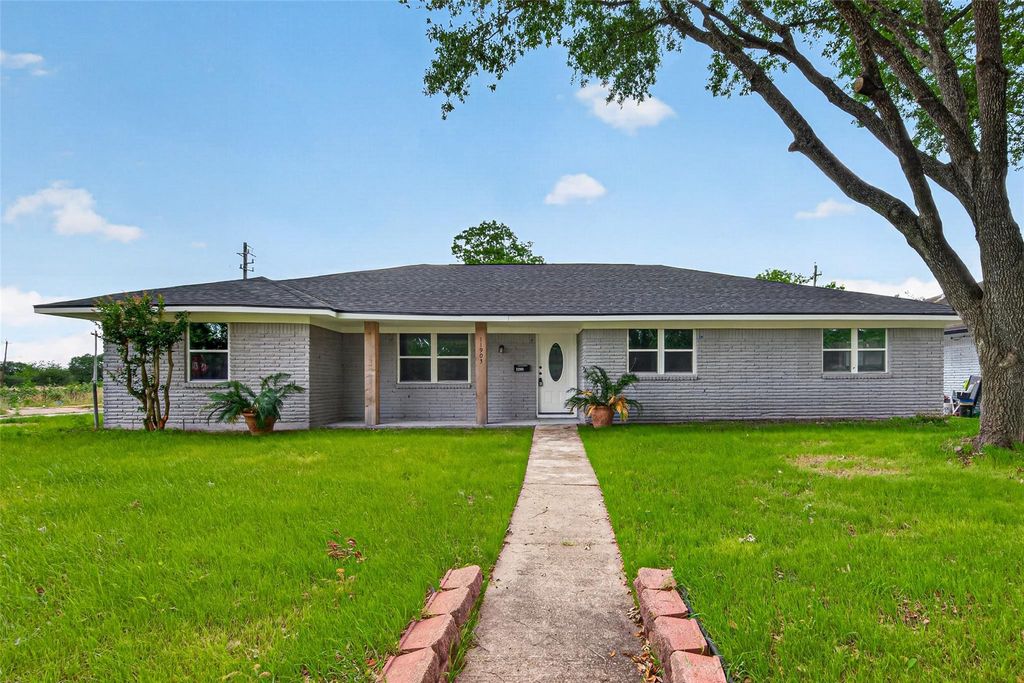 11903 Atwell Drive, Houston, TX 77035
