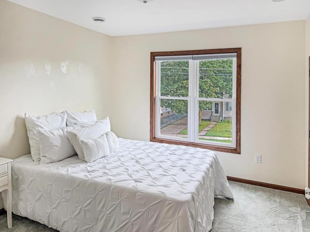 1564 PLUMMER STREET, Oshkosh, WI 54902