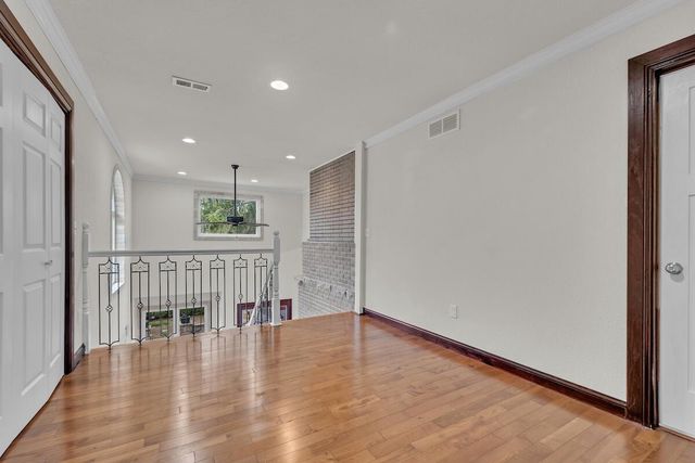 8408 N Lake DRIVE, Fox Point, WI 53217