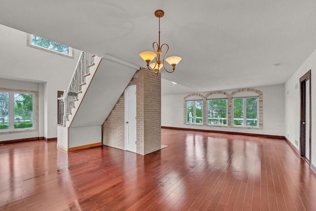 8408 N Lake DRIVE, Fox Point, WI 53217